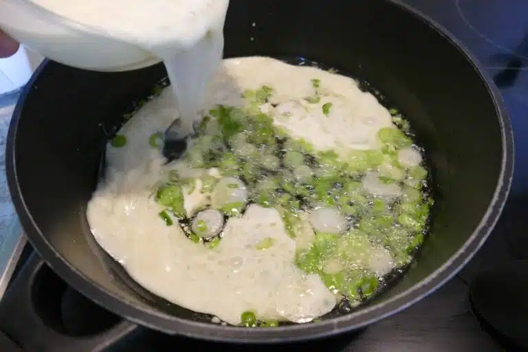 BBC643A8 2274 4A60 9C67 50A43F28D0C1 scaled Das 1. Rezept der Hello Fresh Test-Woche. Cremiges Seelachs-Frikassee mit Karotten und Basmatireis