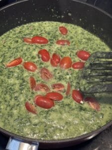 IMG 5906 Schnelles Pasta Gericht mit leckerer Spinat Gorgonzola Sauce in nur 30min gekocht.