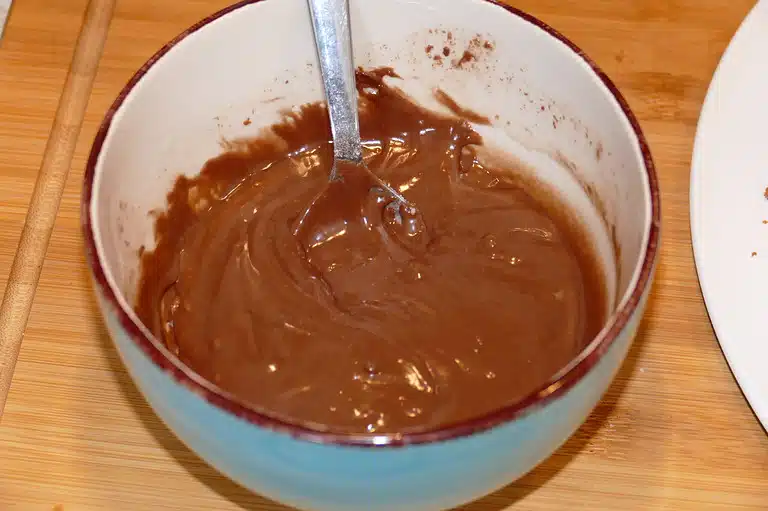 670C1179 D4B4 4ECA 99B1 002A35BFE722 Schnelles Apfelkuchen-Rezept mit Haferflocken und Nutella-Guss