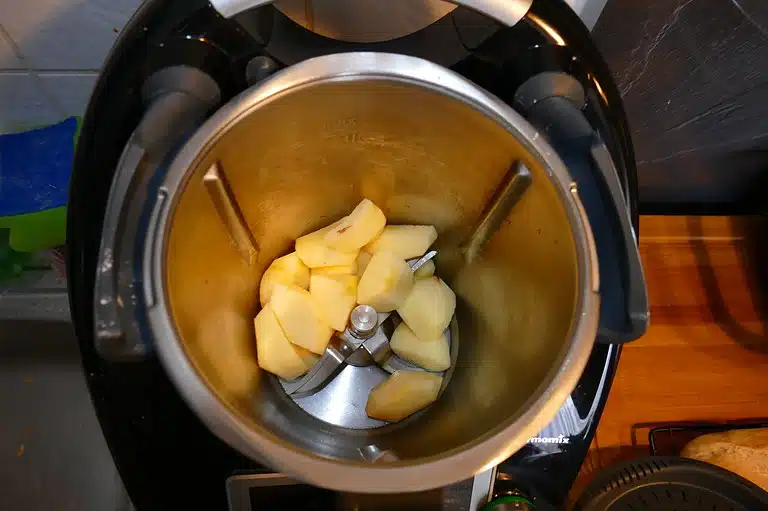 C93F98E3 1F3B 4187 BC17 1687736A3E4E Schnelles Apfelkuchen-Rezept mit Haferflocken und Nutella-Guss