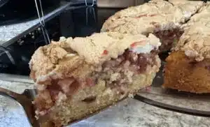 IMG 6818 Einfaches schnelles Rezept für einen köstlichen Stachelbeerkuchen mit Baiserhaube